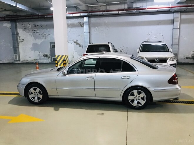 Mercedes E 320 2003, 207,000 km - 3.2 l - Bakı