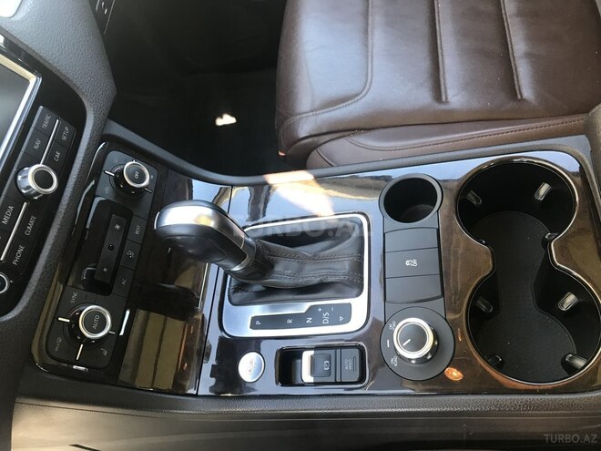 Volkswagen Touareg 2013, 179,000 km - 2.0 л - Bakı
