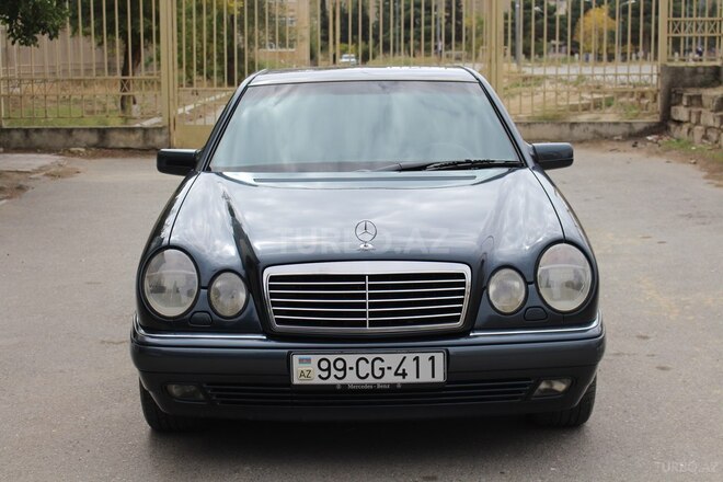 Mercedes E 240 1997, 280,000 km - 2.4 л - Bakı