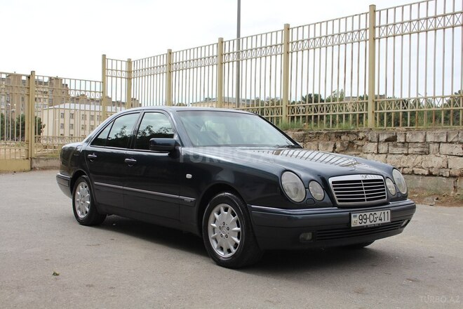 Mercedes E 240 1997, 280,000 km - 2.4 л - Bakı