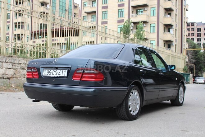Mercedes E 240 1997, 280,000 km - 2.4 л - Bakı
