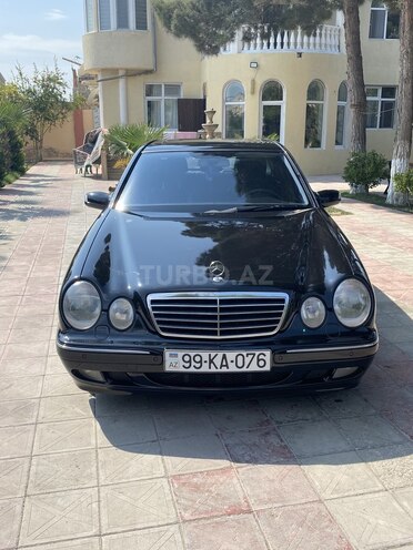 Mercedes E 270 2001, 420,000 km - 2.7 l - Bakı