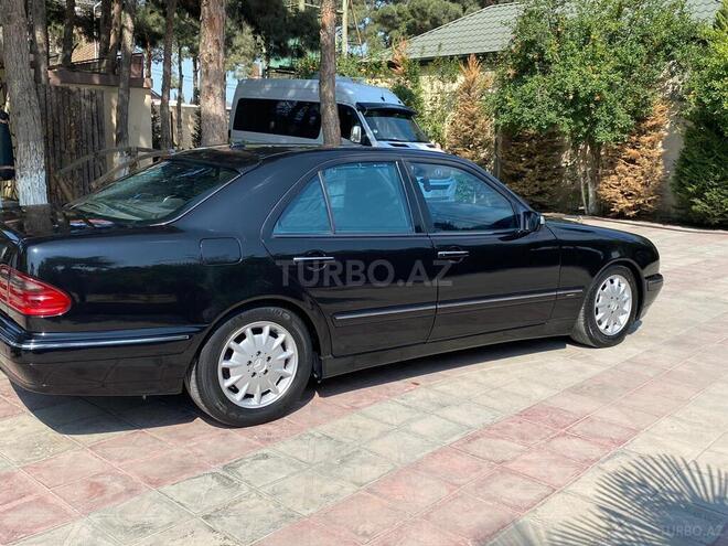 Mercedes E 270 2001, 420,000 km - 2.7 l - Bakı