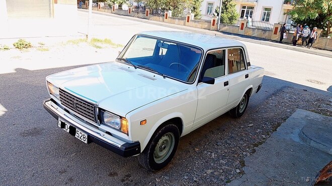 LADA (VAZ) 2107 2011, 73,400 km - 1.6 л - Qusar