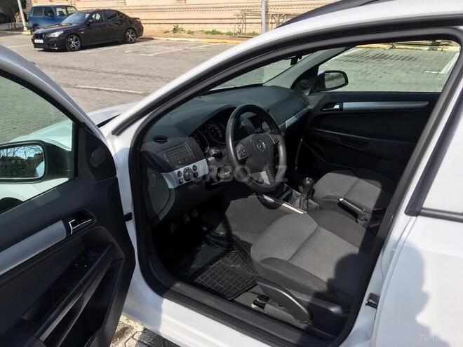 Opel Astra 2007, 175,000 km - 1.4 л - Bakı
