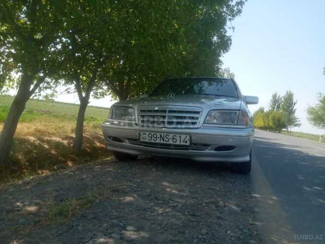 Mercedes C 220 1999, 467,898 km - 2.2 l - İmişli