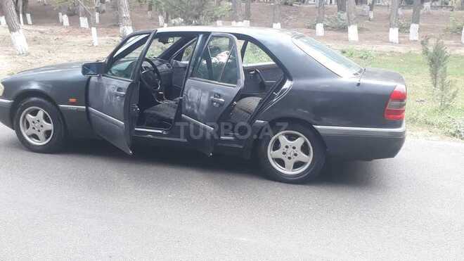 Mercedes C 200 1995, 458,000 km - 2.0 l - Sumqayıt