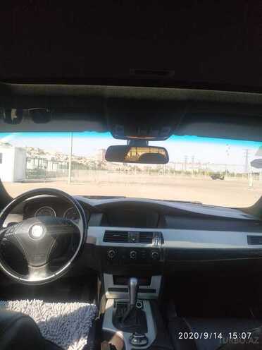 BMW 523 2005, 220,000 km - 2.5 l - Bakı