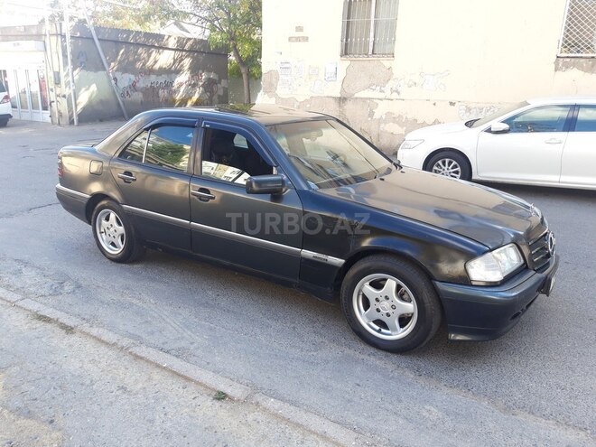 Mercedes C 220 1995, 197,000 km - 2.2 l - Bakı