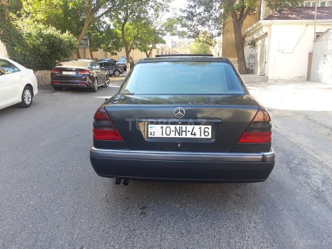 Mercedes C 220 1995, 197,000 km - 2.2 l - Bakı