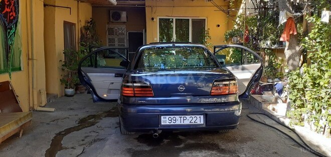 Opel Omega 1999, 320,000 km - 2.5 l - Bakı