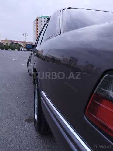 Mercedes E 200 1994, 450,000 km - 2.0 l - Sumqayıt