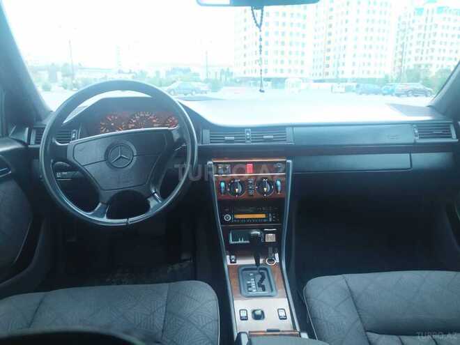 Mercedes E 200 1994, 450,000 km - 2.0 l - Sumqayıt