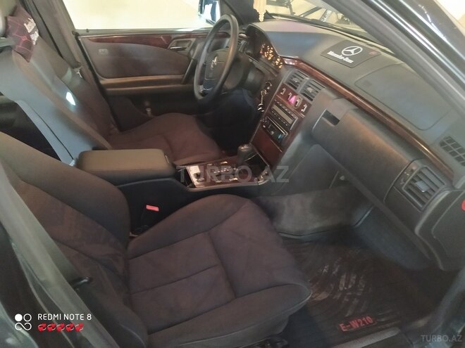 Mercedes E 230 1996, 384,546 km - 2.3 л - Qazax