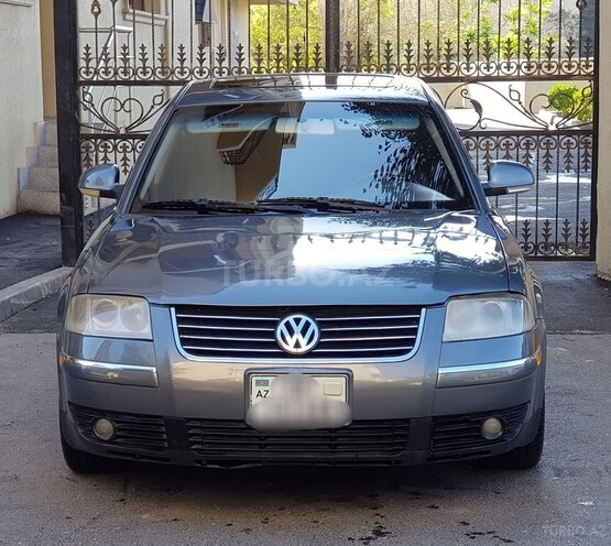 Volkswagen Passat 2004, 220,400 km - 1.8 l - Bakı