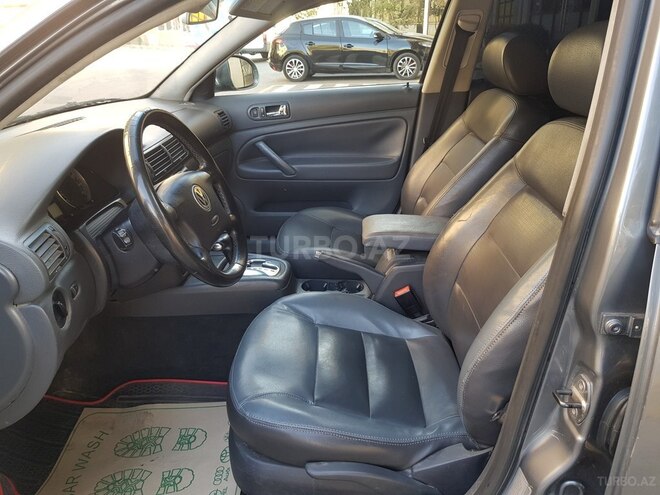 Volkswagen Passat 2004, 220,400 km - 1.8 l - Bakı