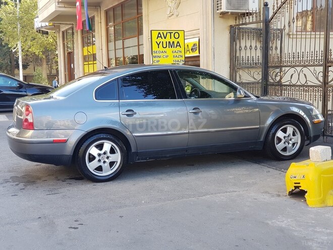Volkswagen Passat 2004, 220,400 km - 1.8 l - Bakı