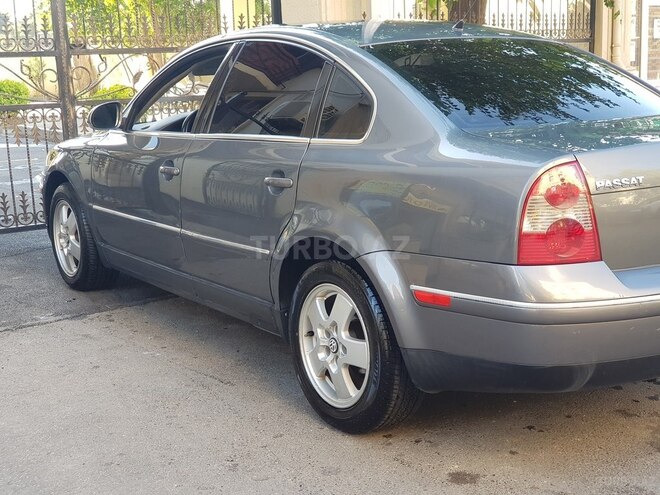 Volkswagen Passat 2004, 220,400 km - 1.8 l - Bakı