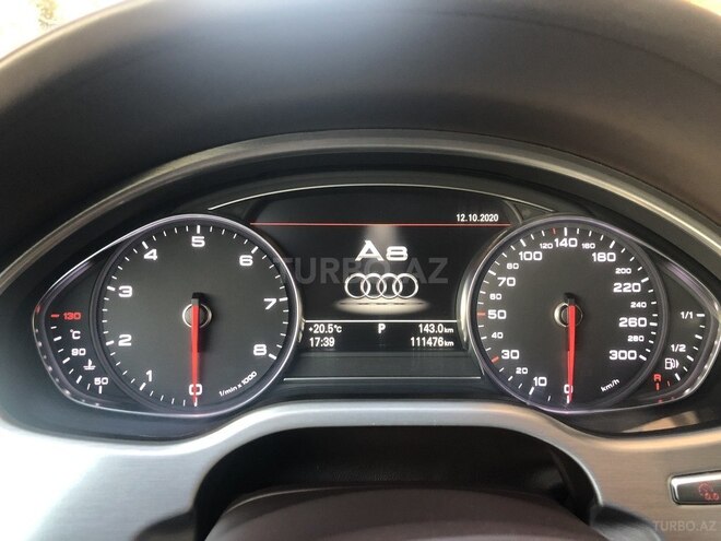Audi A8 2014, 110,000 km - 4.0 l - Bakı