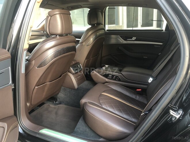Audi A8 2014, 110,000 km - 4.0 l - Bakı