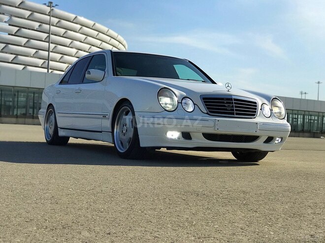 Mercedes E 240 2000, 317,725 km - 2.4 l - Bakı