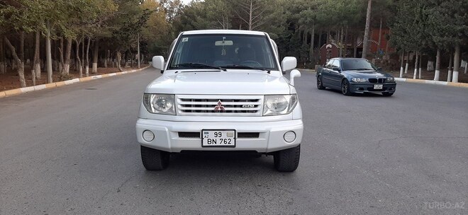 Mitsubishi Pajero io 1999, 215,000 km - 1.8 l - Sumqayıt
