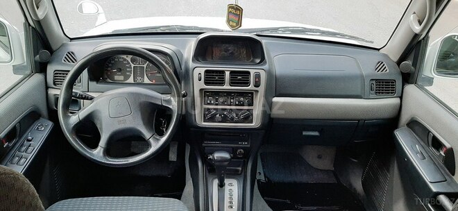 Mitsubishi Pajero io 1999, 215,000 km - 1.8 l - Sumqayıt