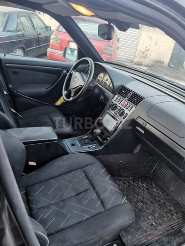 Mercedes C 200 2000, 417,617 km - 2.0 l - Bakı