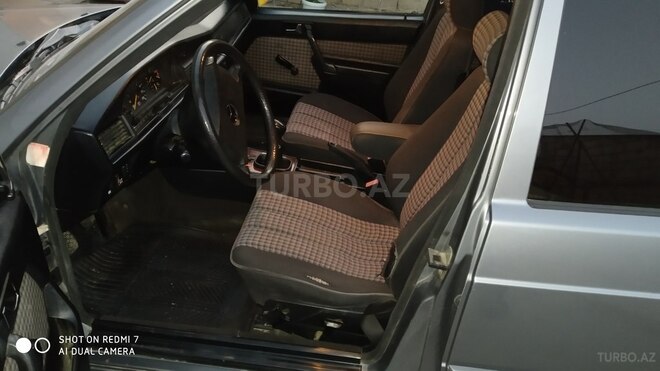 Mercedes 190 1990, 317,945 km - 2.0 л - Bakı