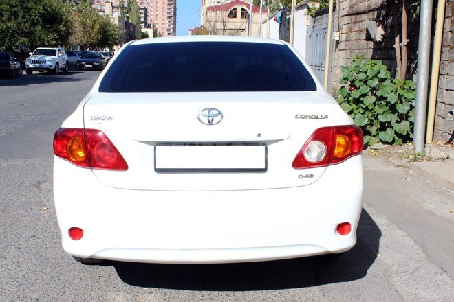 Toyota Corolla 2009, 252,900 km - 1.4 л - Bakı