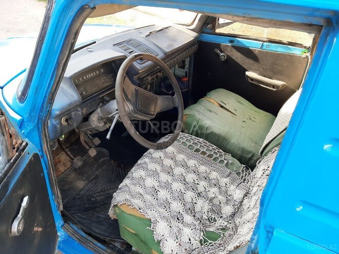 Moskvich  1990, 150,000 km - 1.5 l - Şirvan