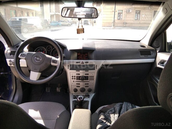 Opel Astra 2010, 185,000 km - 1.3 l - Bakı