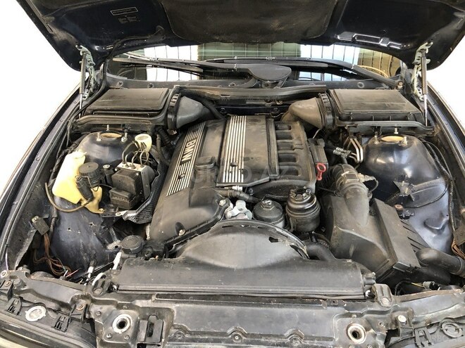 BMW 528 1998, 200,000 km - 2.8 л - Gəncə