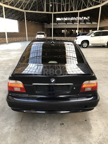BMW 528 1998, 200,000 km - 2.8 л - Gəncə