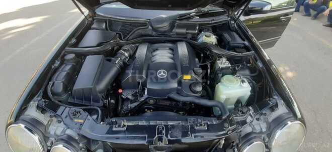 Mercedes E 240 2000, 300,000 km - 2.4 l - Qazax