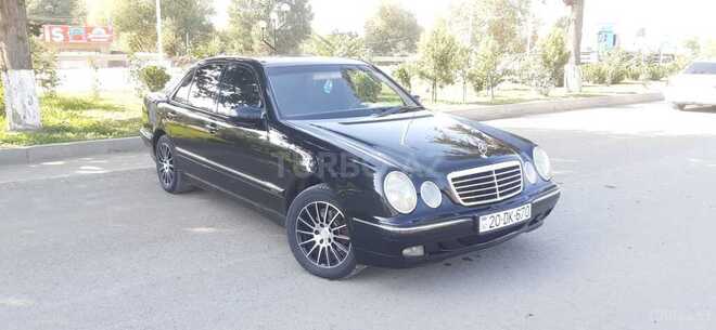 Mercedes E 240 2000, 300,000 km - 2.4 l - Qazax