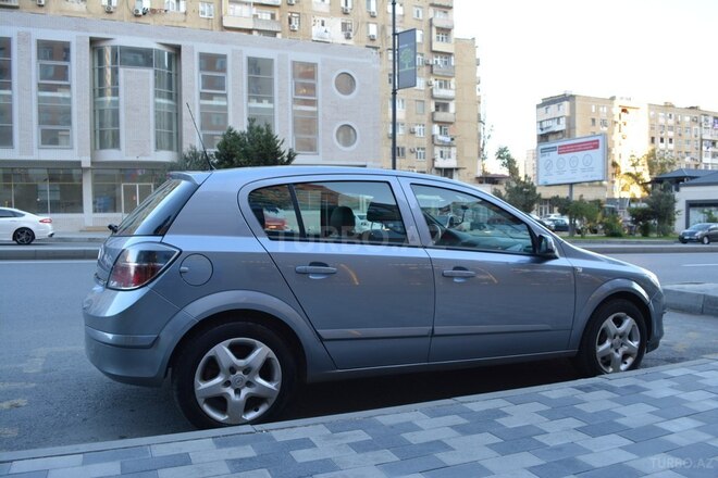 Opel Astra 2008, 197,000 km - 1.3 л - Bakı