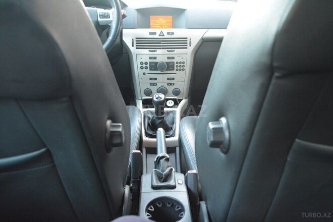 Opel Astra 2008, 197,000 km - 1.3 л - Bakı