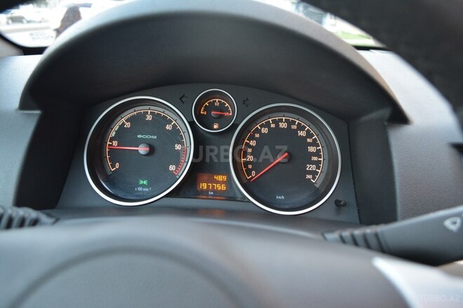 Opel Astra 2008, 197,000 km - 1.3 л - Bakı