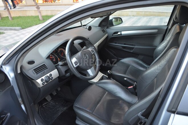 Opel Astra 2008, 197,000 km - 1.3 л - Bakı