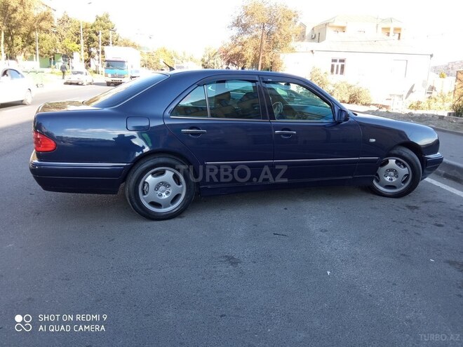 Mercedes E 240 1997, 306,000 km - 2.4 l - Bakı