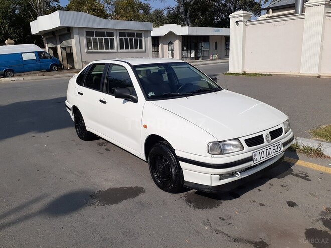 Volkswagen Polo 1996, 198,000 km - 1.6 l - Mingəçevir