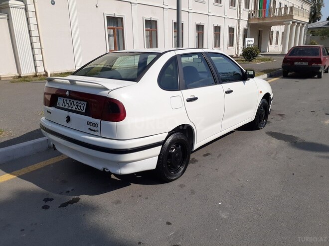 Volkswagen Polo 1996, 198,000 km - 1.6 l - Mingəçevir