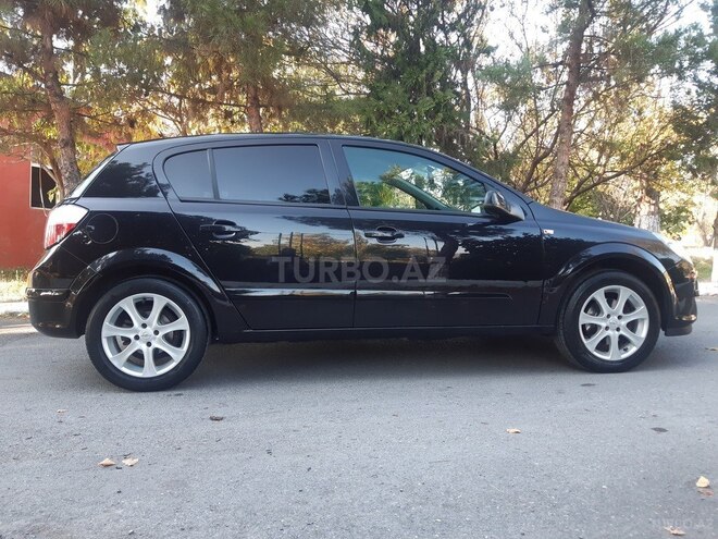 Opel Astra 2004, 205,333 km - 1.4 l - Şəki