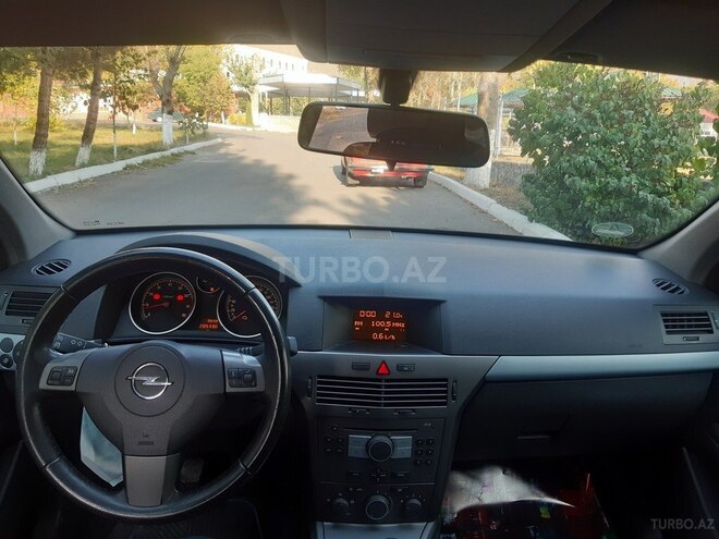 Opel Astra 2004, 205,333 km - 1.4 l - Şəki
