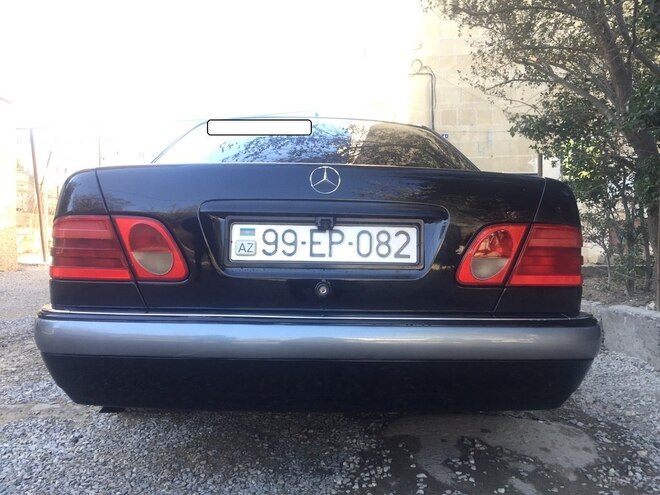 Mercedes E 200 1997, 528,000 km - 2.0 l - Bakı