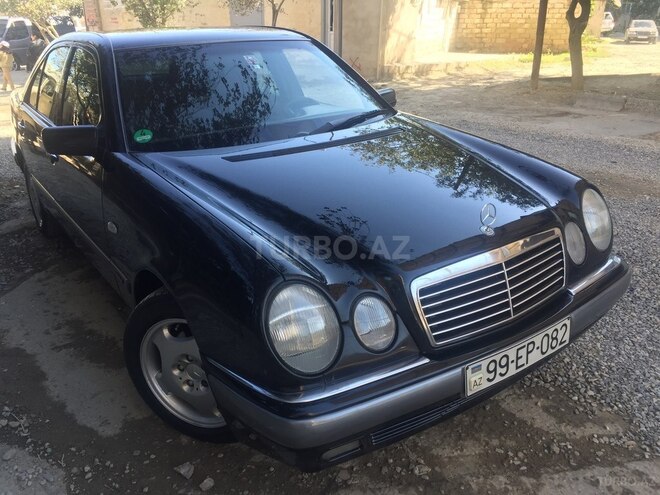 Mercedes E 200 1997, 528,000 km - 2.0 l - Bakı