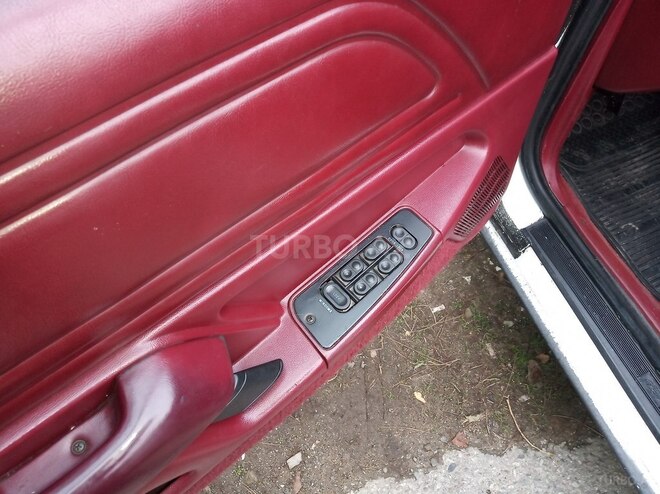 Ford  1994, 170,000 km - 2.0 л - Bakı