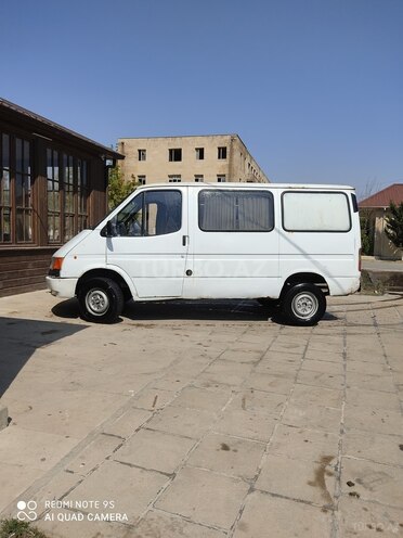 Ford Transit 1990, 296,000 km - 2.5 l - Neftçala