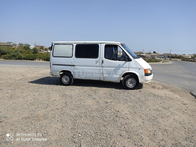 Ford Transit 1990, 296,000 km - 2.5 l - Neftçala